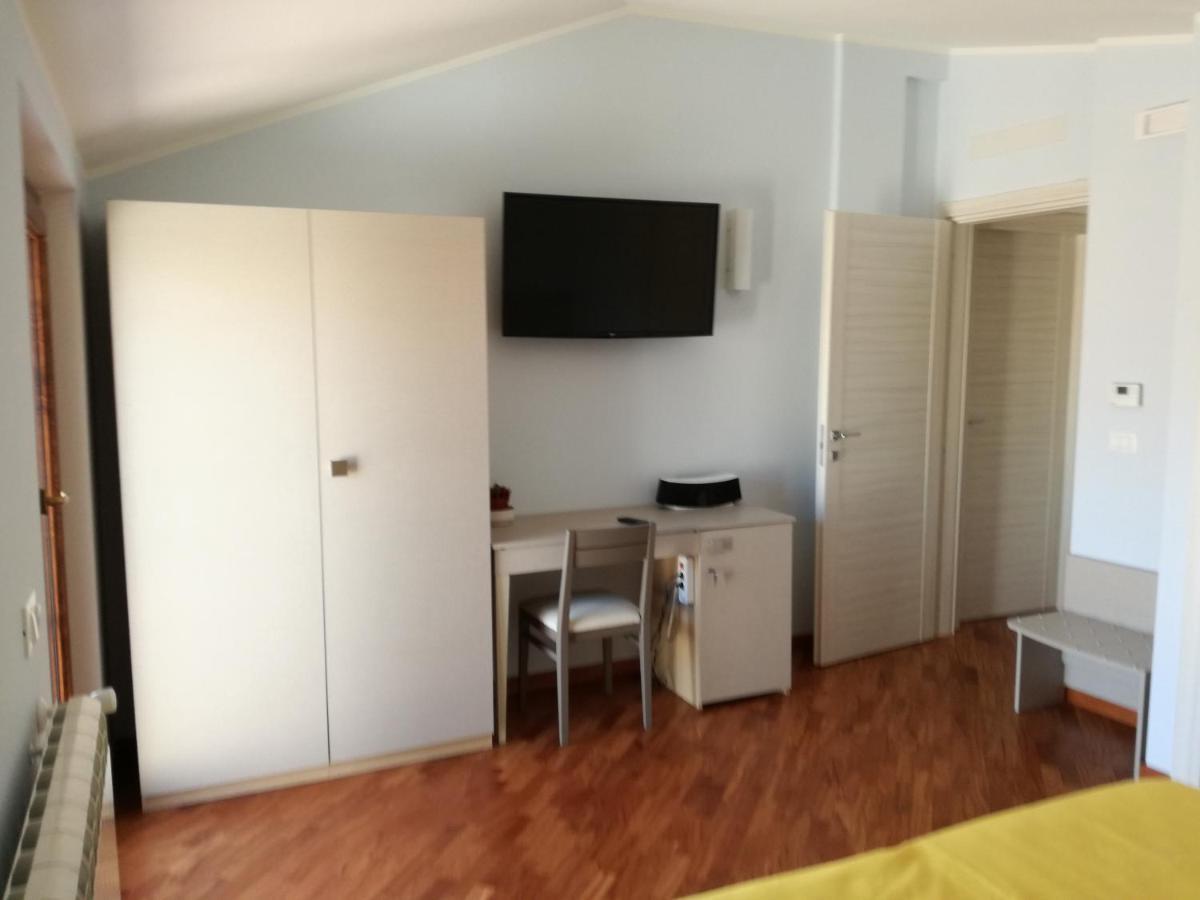 Fonte Nuova Penne Acomodação com café da manhã Exterior foto